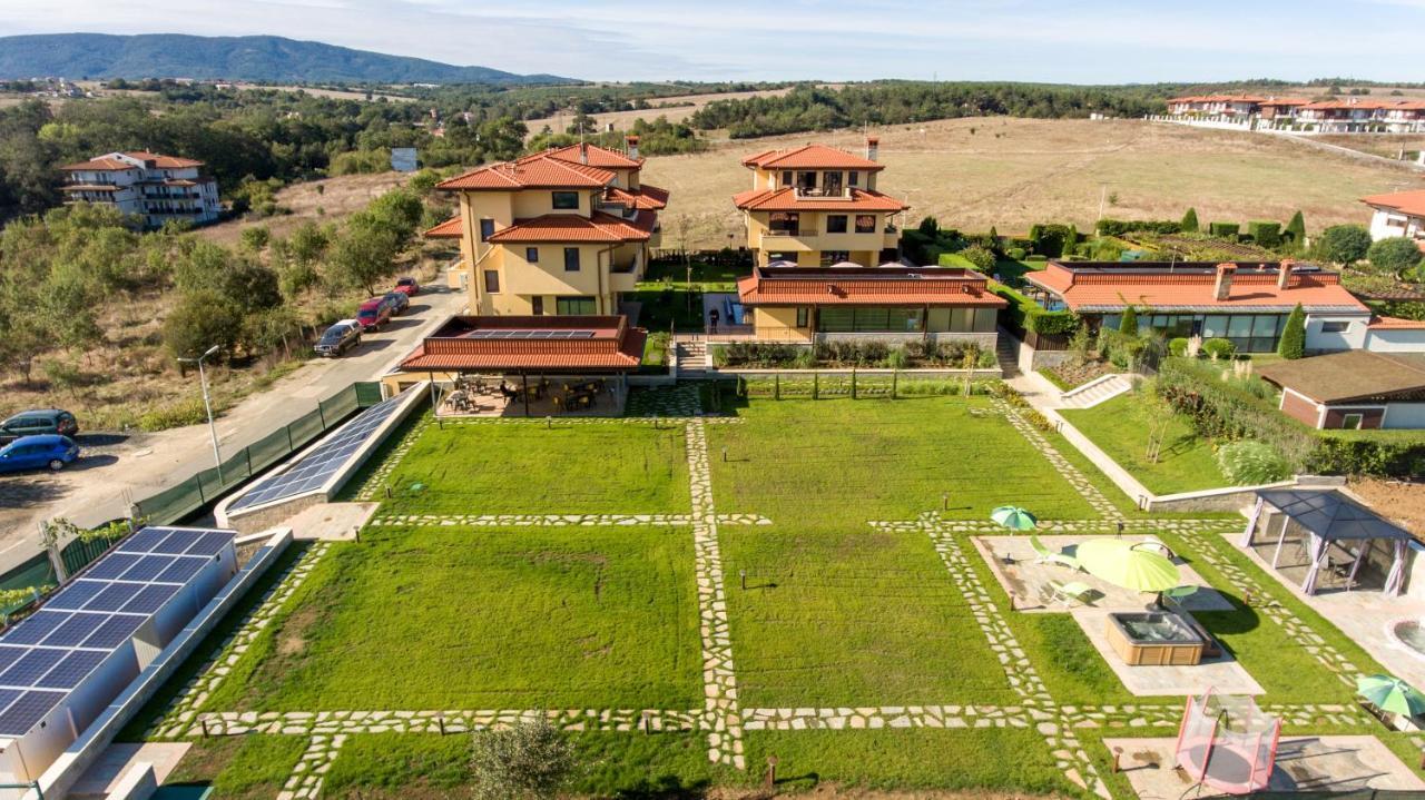 Villa Em Lozenec Exteriér fotografie