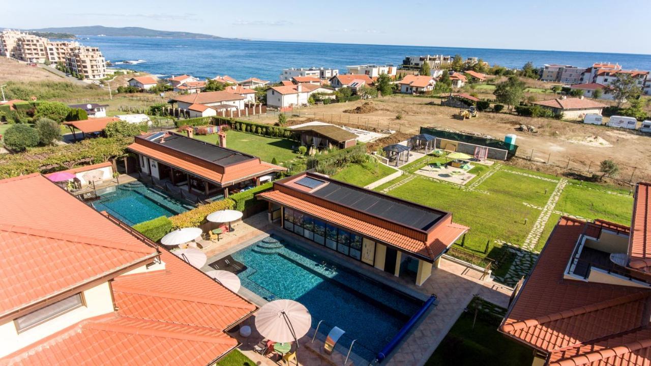 Villa Em Lozenec Exteriér fotografie
